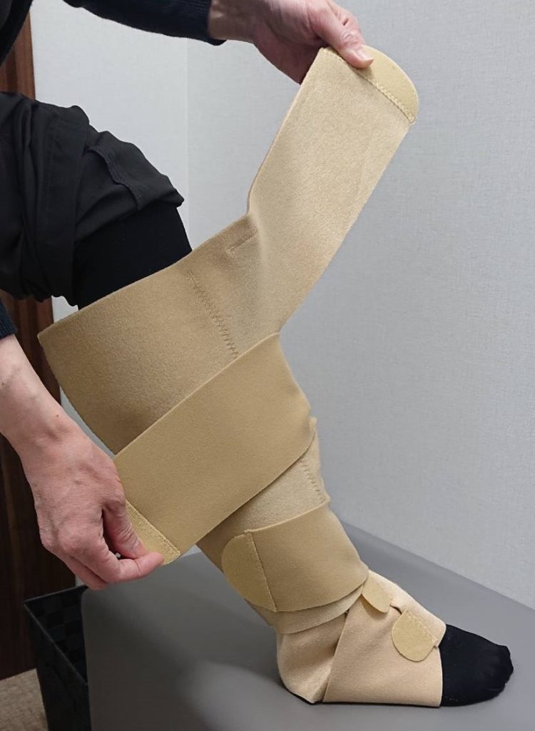 【ラップ式弾性ストッキング】 3 【ラップ式弾性ストッキング】